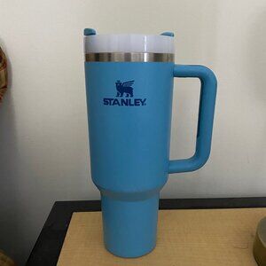 The Quencher H2.0 Flowstate™ Tumbler